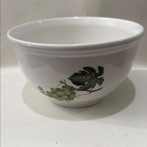 Cordon Bleu Catherine White Green Red Floral FruitServing Bowl  8 1/2 X 4 3/4